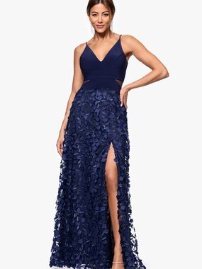 Xscape Size 16W NWT Navy Floral Applique Gown Plus Formal Dress Evening GALA MOB